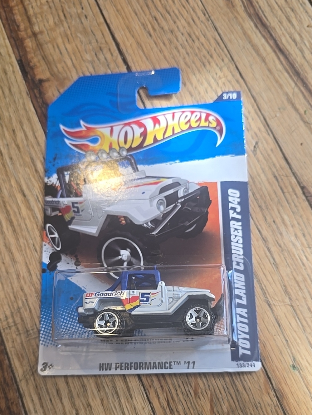 Hot Wheels Toyota Land Cruiser FJ40 HW Performance '11 2010